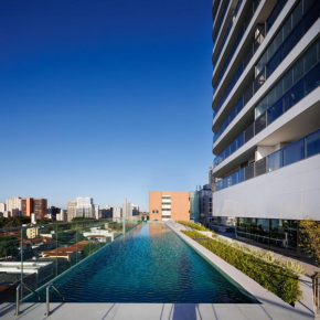 White 2880 - Pinheiros